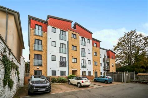 From country estates to city apartments, your ideal property is just a click away. . Flat for sale in maidstone